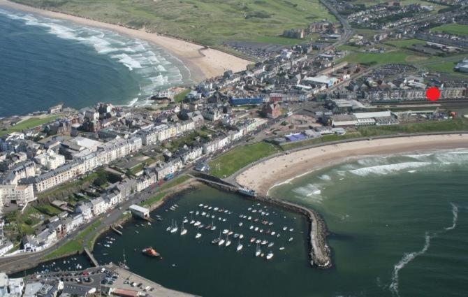 4 Golf Terrace - Portrush By The Sea Διαμέρισμα Εξωτερικό φωτογραφία